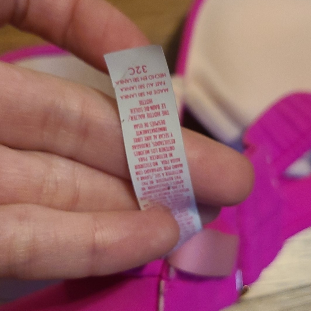 Swim top - Picture 3 of 3